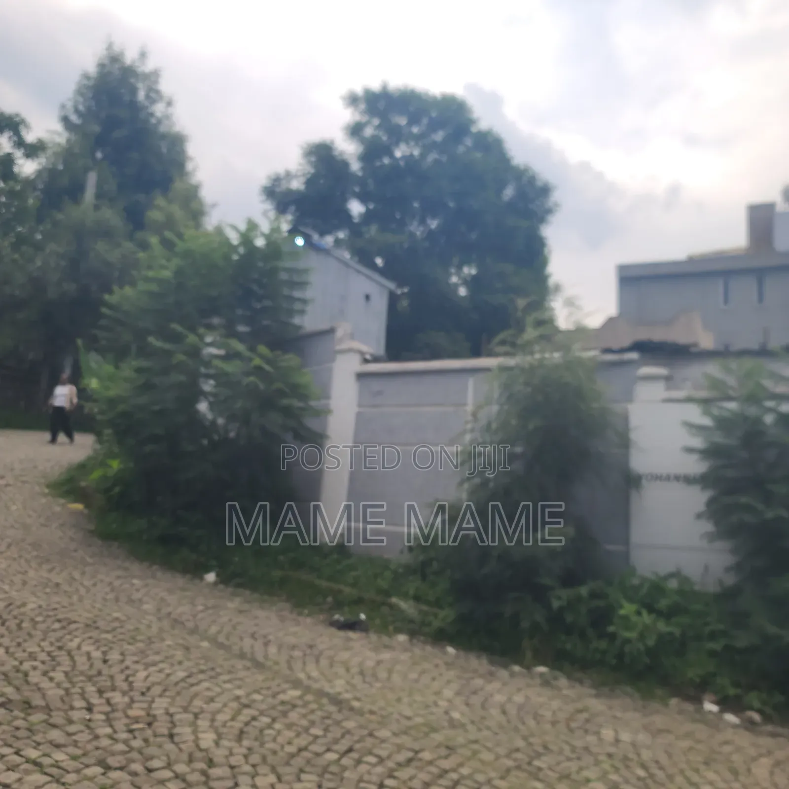 5bdrm House in Addis Abeba, Bole for sale