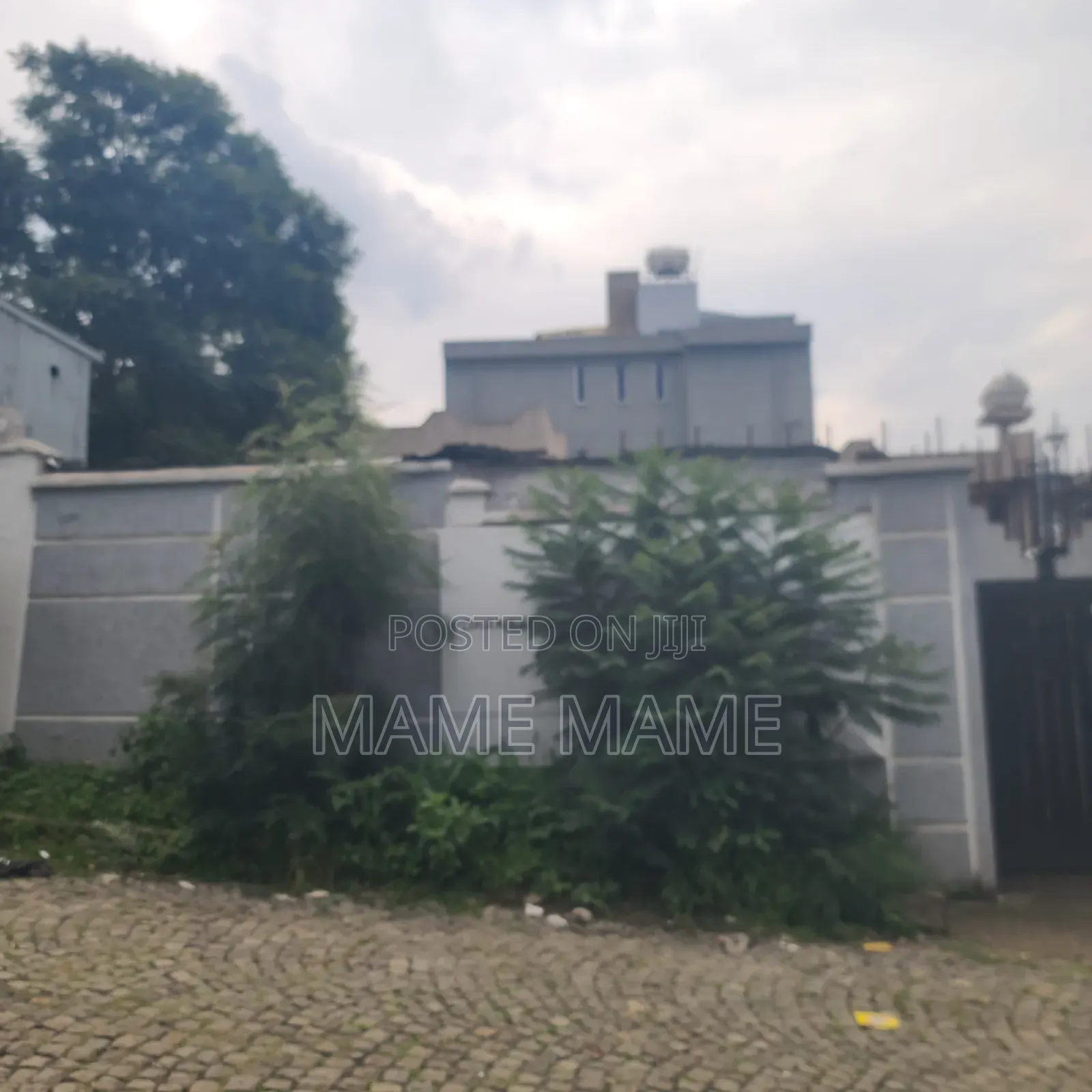 5bdrm House in Addis Abeba, Bole for sale