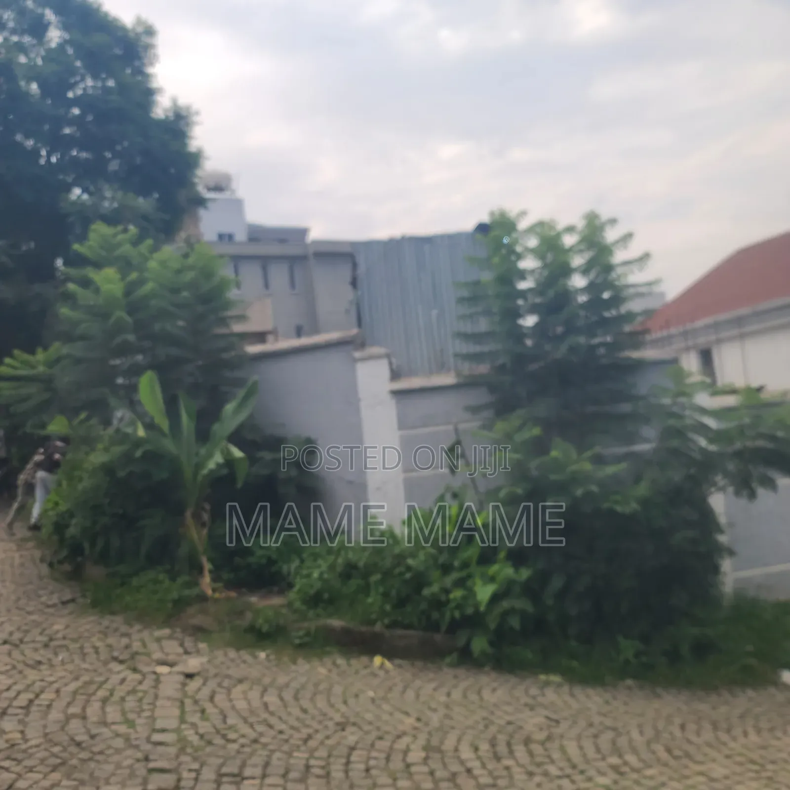 5bdrm House in Addis Abeba, Bole for sale
