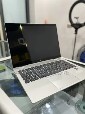 New Laptop HP EliteBook 830 G9 16GB Intel Core i5 SSD 512GB