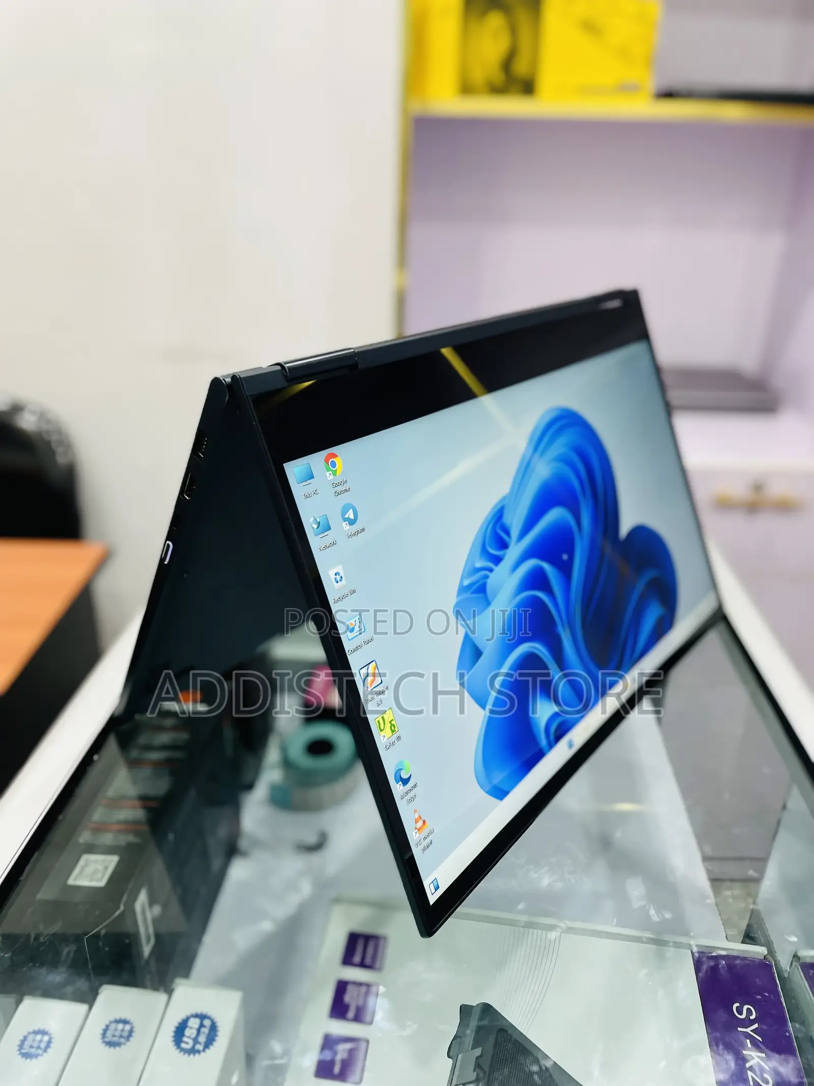 New Laptop Lenovo ThinkPad Yoga 8GB Intel Core i5 SSD 512GB
