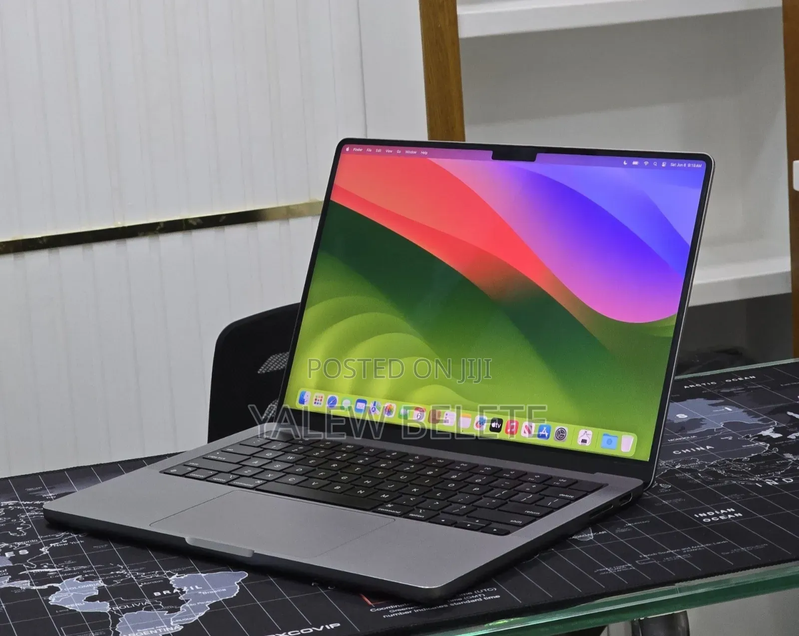 New Laptop Apple MacBook Pro 8GB Apple M3 SSD 512GB