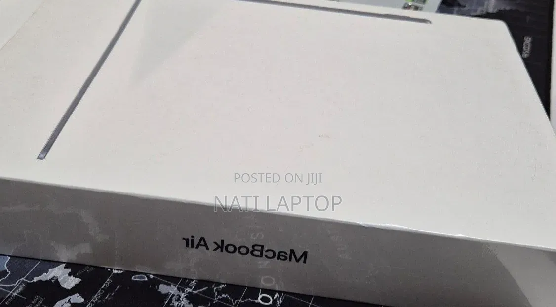New Laptop Apple MacBook Air 2022 M2 8GB Apple M2 SSD 256GB