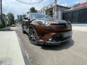 Toyota C-HR 2017 Brown