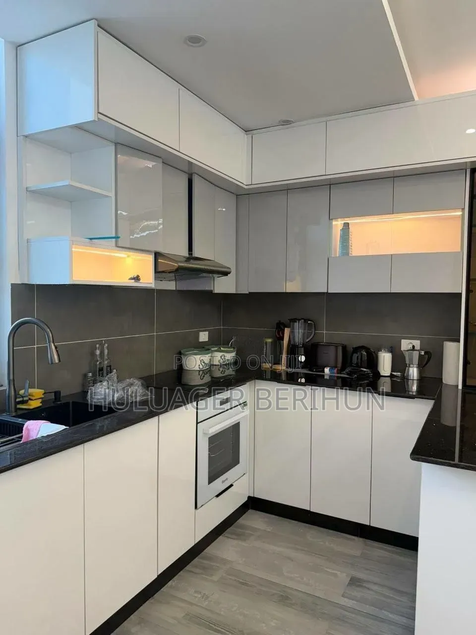 Furnished 3bdrm House in Bole for sale
