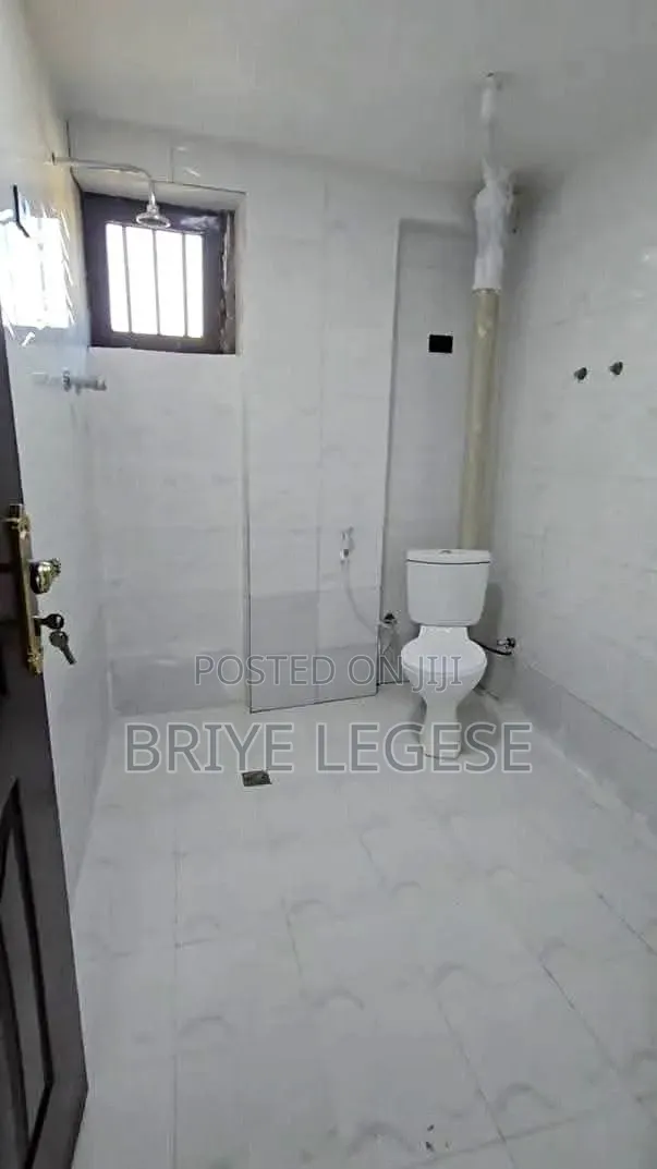 Furnished 3bdrm Condo in ዘመናዊ ቤት, Bole for sale
