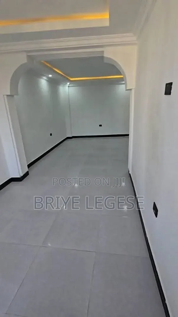 Furnished 3bdrm Condo in ዘመናዊ ቤት, Bole for sale