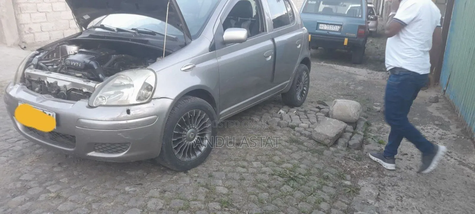 Toyota Vitz 2004 Gray