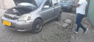 Toyota Vitz 2004 Gray