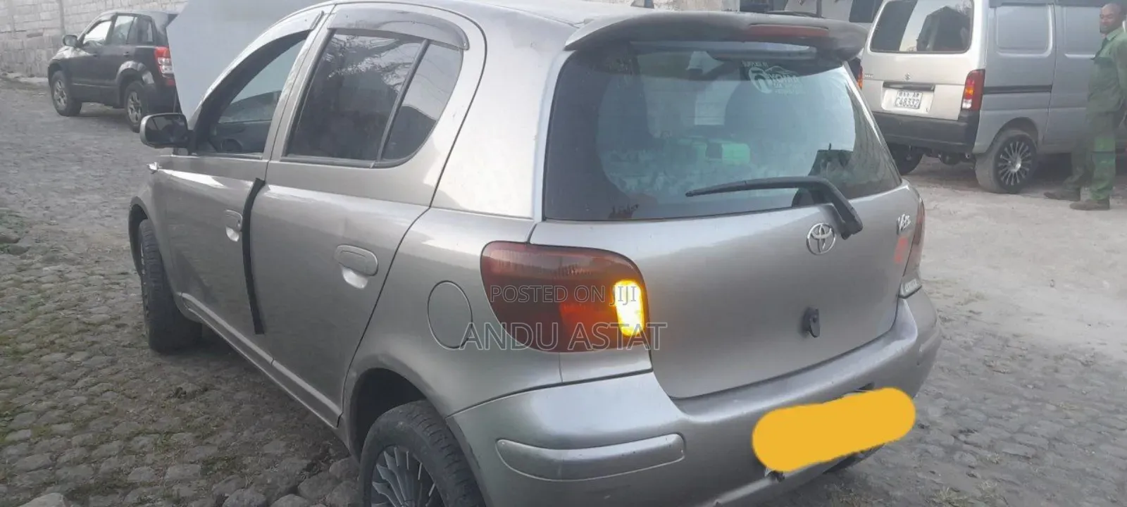 Toyota Vitz 2004 Gray