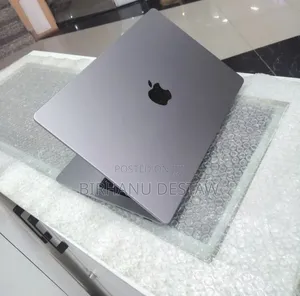 New Laptop Apple MacBook Pro 2021 M1 32GB Apple M1 Pro SSD 512GB
