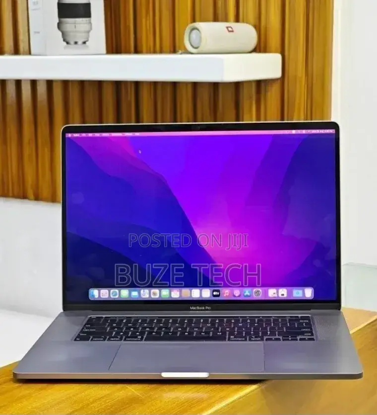 New Laptop Apple MacBook Pro 2018 32GB Intel Core i9 SSD 2T