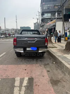 Toyota Hilux 2018 Gray