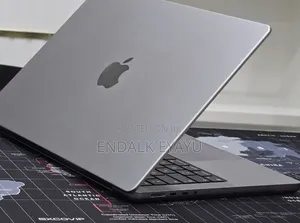 New Laptop Apple MacBook Pro 2021 M1 32GB Apple M1 Pro SSD 512GB