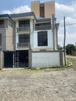5bdrm House in Zema, Bole for sale