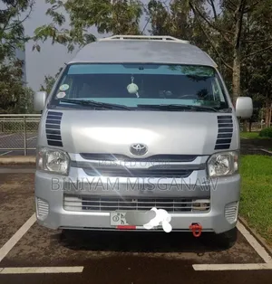 Toyota HiAce 2007 Silver
