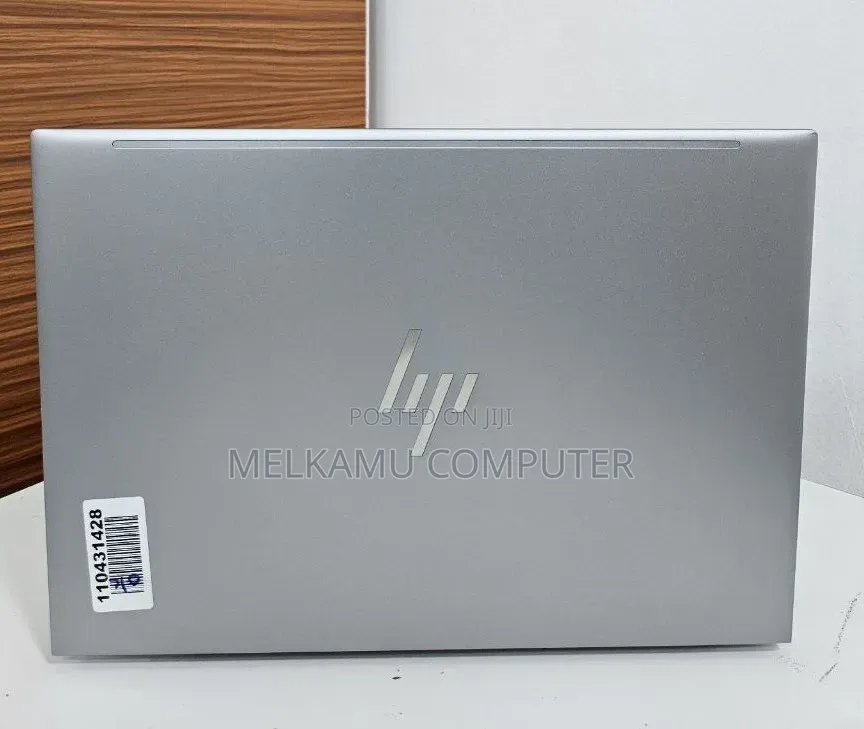 New Laptop HP ZBook Firefly 14 G10 16GB Intel Core i7 SSD 512GB