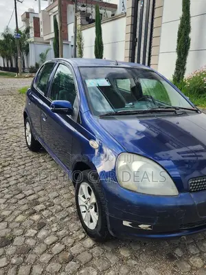 Toyota Vitz 2001 Blue