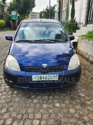 Toyota Vitz 2001 Blue