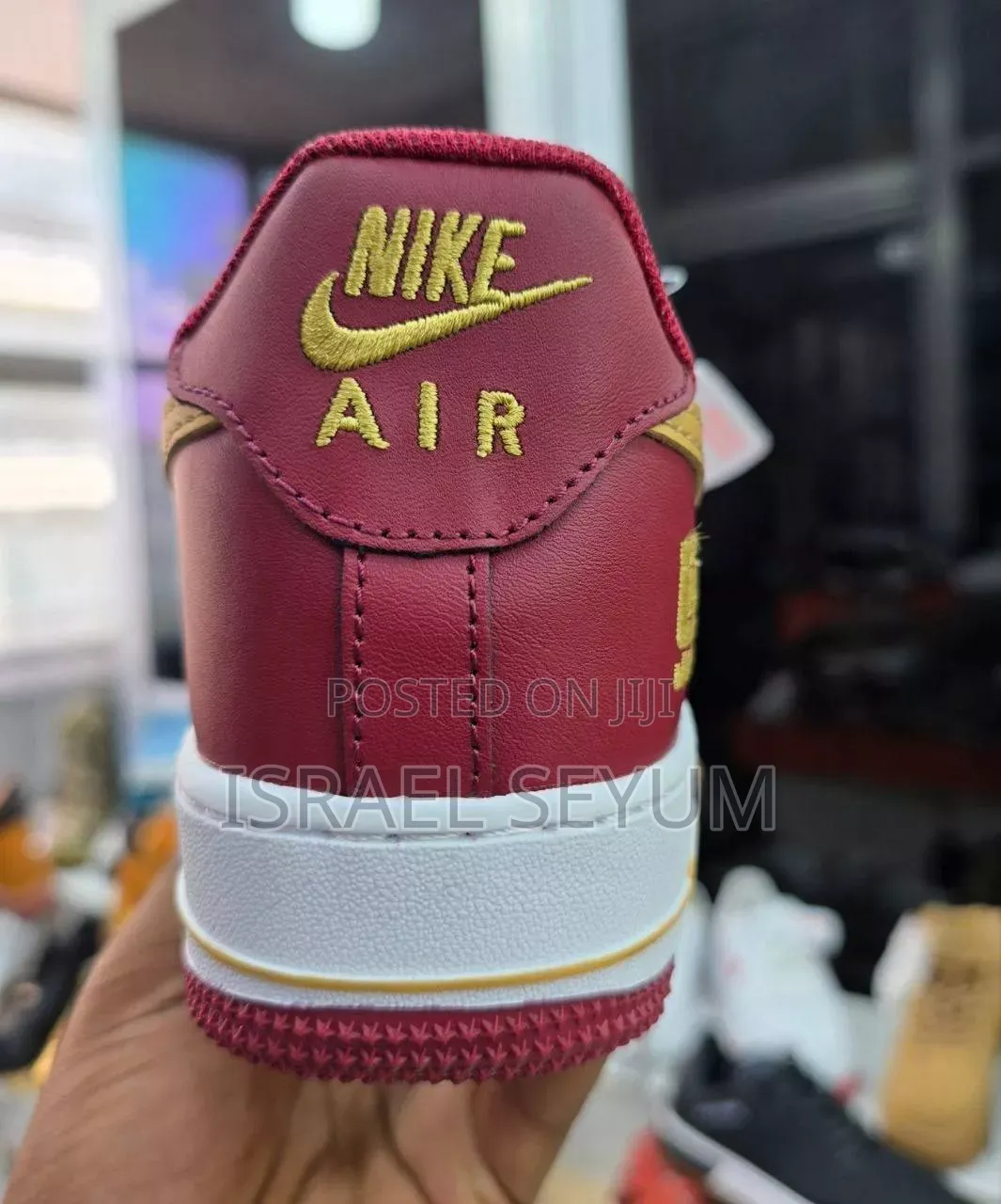 Nike Air Force 1