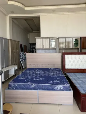Laminate Bed