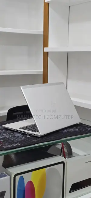 New Laptop HP EliteBook 840 G5 16GB Intel Core i7 SSD 512GB