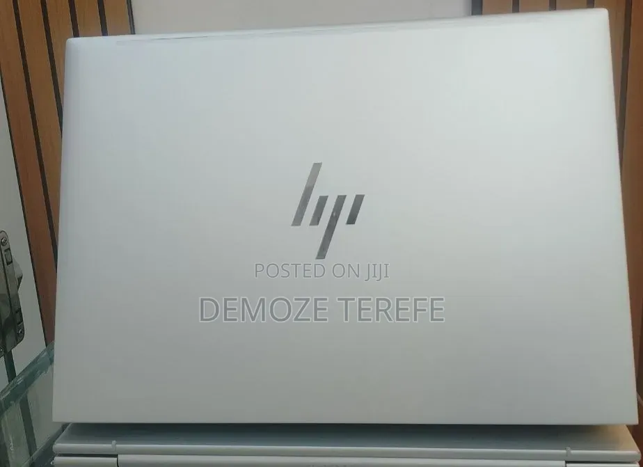 New Laptop HP EliteBook 840 G9 16GB Intel Core i5 SSD 512GB