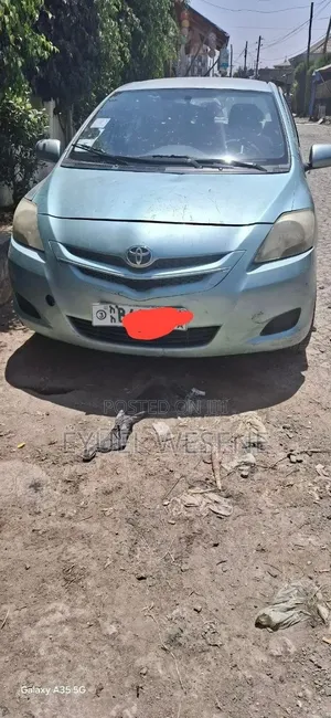 Toyota Belta 2008 Blue