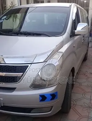 Hyundai H1 2.4 GLS 2010 Silver