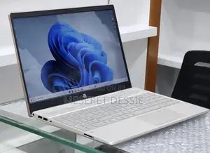 New Laptop HP Pavilion 15 8GB Intel Core i5 SSD 512GB