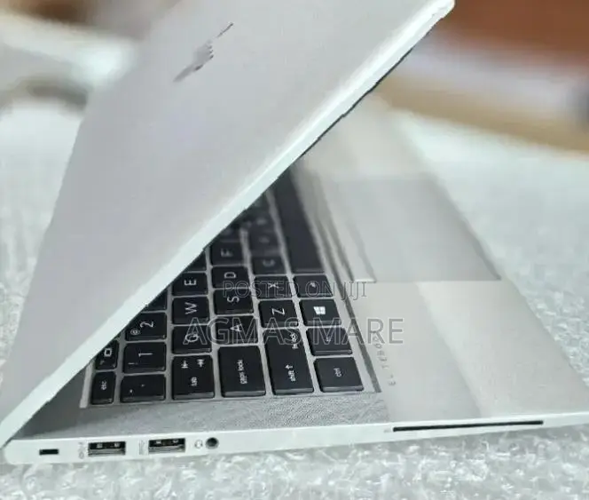 New Laptop HP EliteBook 840 G8 16GB Intel Core i7 SSD 512GB