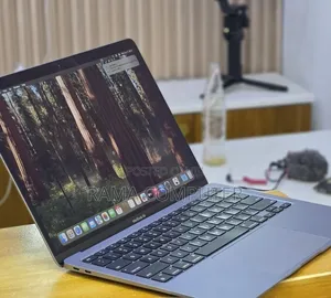 New Laptop Apple MacBook Air 2020 M1 16GB Apple M1 SSD 512GB