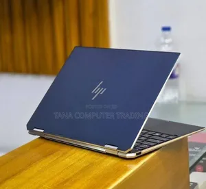 New Laptop HP Spectra 13 16GB Intel Core i7 SSD 1T