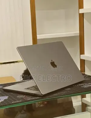 New Laptop Apple MacBook Pro 2021 M1 32GB Apple M1 Pro SSD 512GB