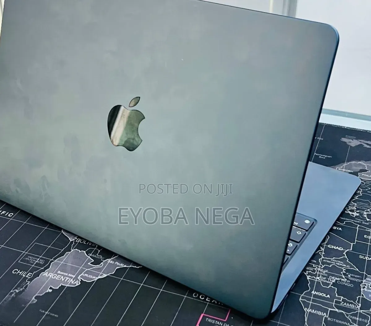 Laptop Apple MacBook Air 2022 M2 16GB Apple M2 SSD 512GB