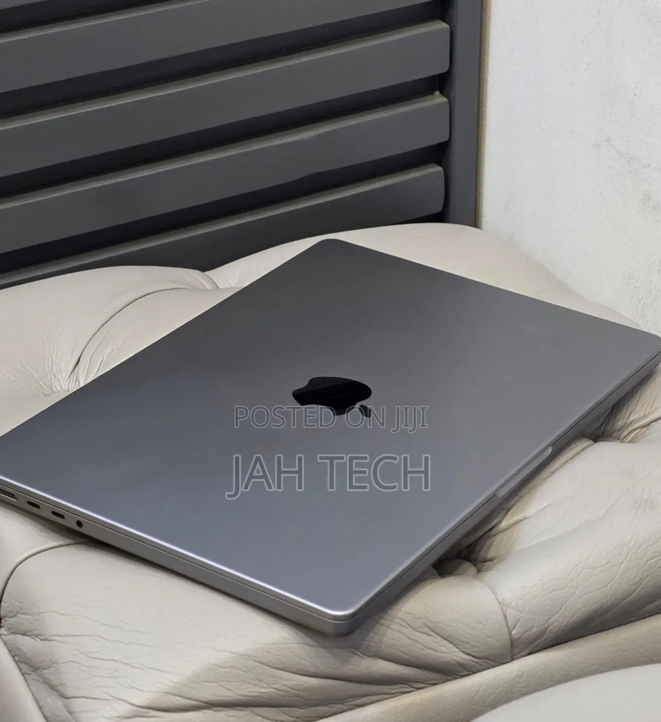 New Laptop Apple MacBook Pro 2021 M1 32GB Apple M1 Pro SSD 512GB