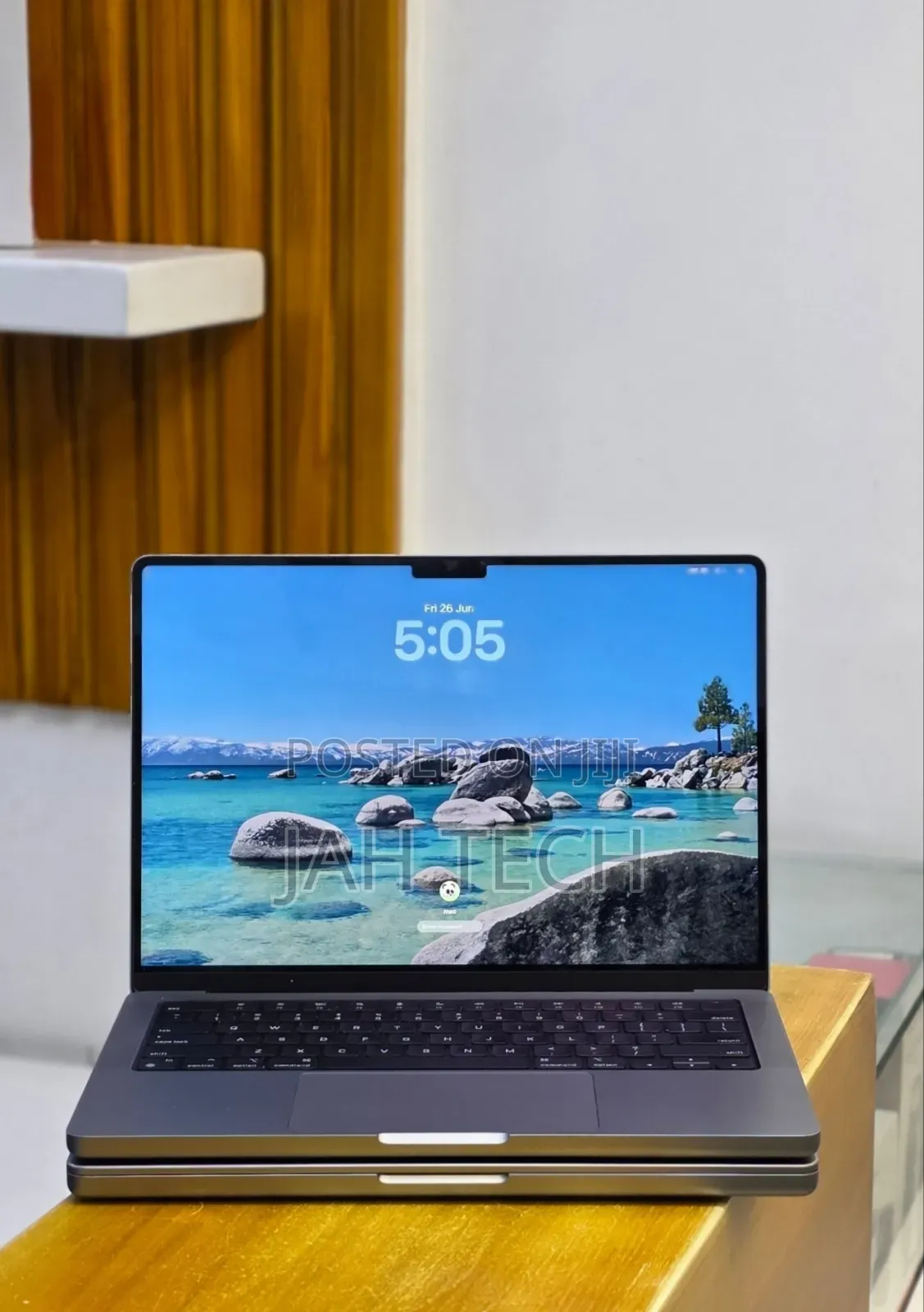 New Laptop Apple MacBook Pro 2021 M1 32GB Apple M1 Pro SSD 512GB