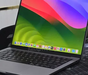 New Laptop Apple MacBook Pro 2024 M3 8GB Apple M3 SSD 512GB