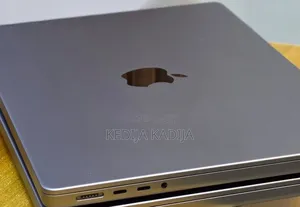 New Laptop Apple MacBook Pro 2021 M1 32GB Apple M1 Pro SSD 512GB