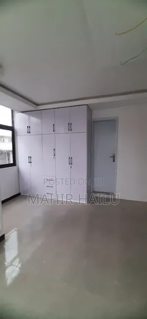 7bdrm House in Real, Bole for rent