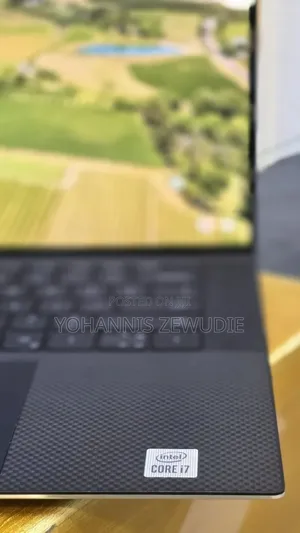New Laptop Dell XPS 15 16GB Intel Core i7 SSD 512GB