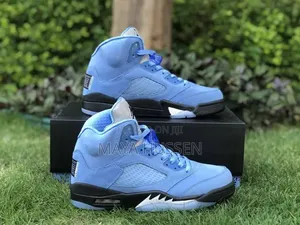 Air Jordan 5 Retro "University Blue" (Unc) — Brand New!