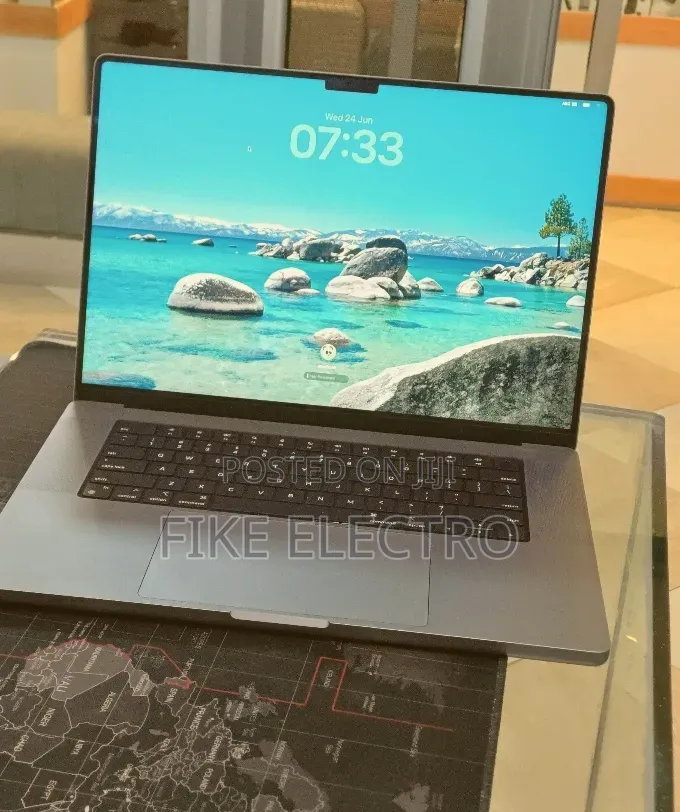 New Laptop Apple MacBook Pro 2021 M1 32GB Apple M1 Pro SSD 512GB