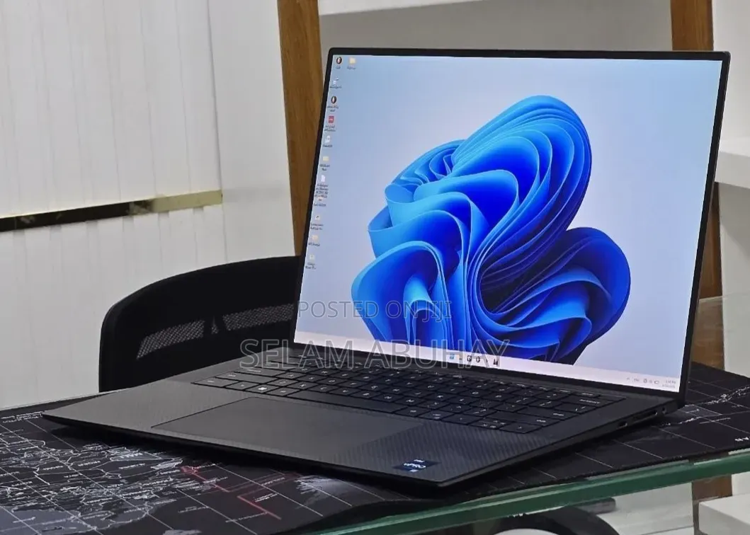 New Laptop Dell XPS 15 16GB Intel Core i7 SSD 1T