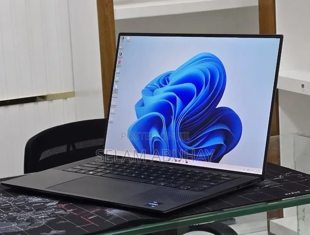 New Laptop Dell XPS 15 16GB Intel Core i7 SSD 1T