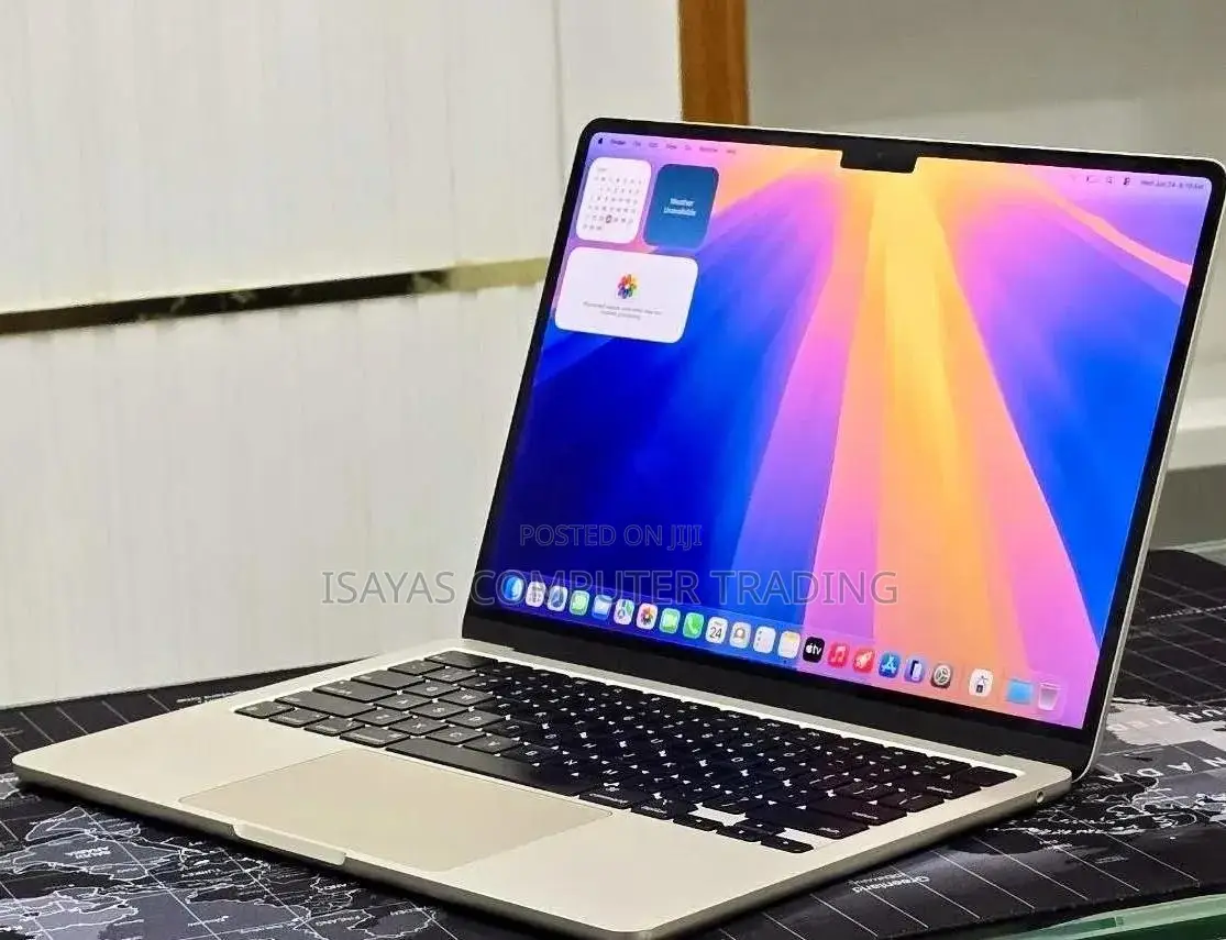 New Laptop Apple MacBook Air 2022 M2 16GB Apple M2 SSD 256GB