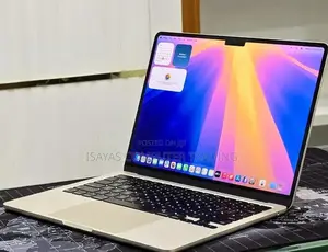 New Laptop Apple MacBook Air 2022 M2 16GB Apple M2 SSD 256GB