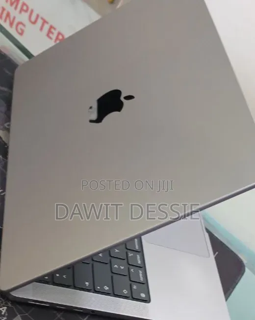 New Laptop Apple MacBook Pro 2021 M1 16GB Apple M1 Pro SSD 512GB