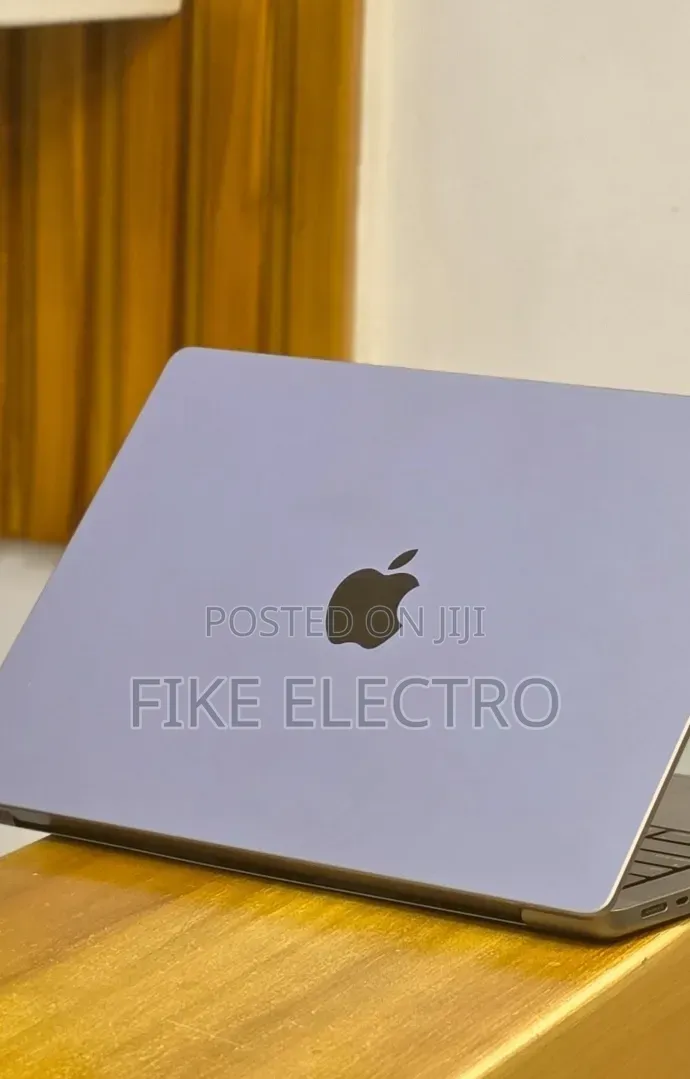New Laptop Apple MacBook Pro 2021 M1 16GB Apple M1 Pro SSD 1T