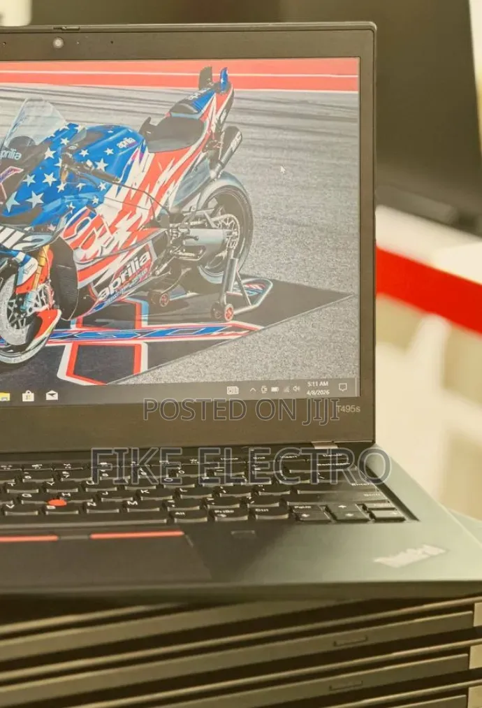 New Laptop Lenovo ThinkPad t495s 16GB AMD Ryzen 7 SSD 512GB